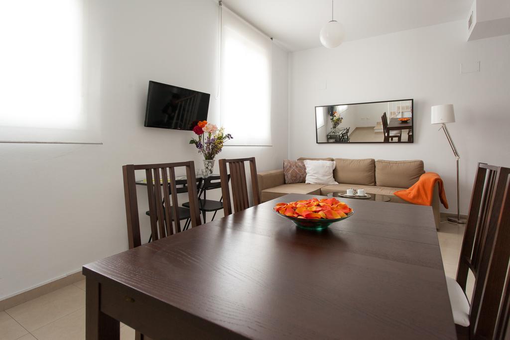 Apartamentos Diaber San Leandro Sevilla Cameră foto