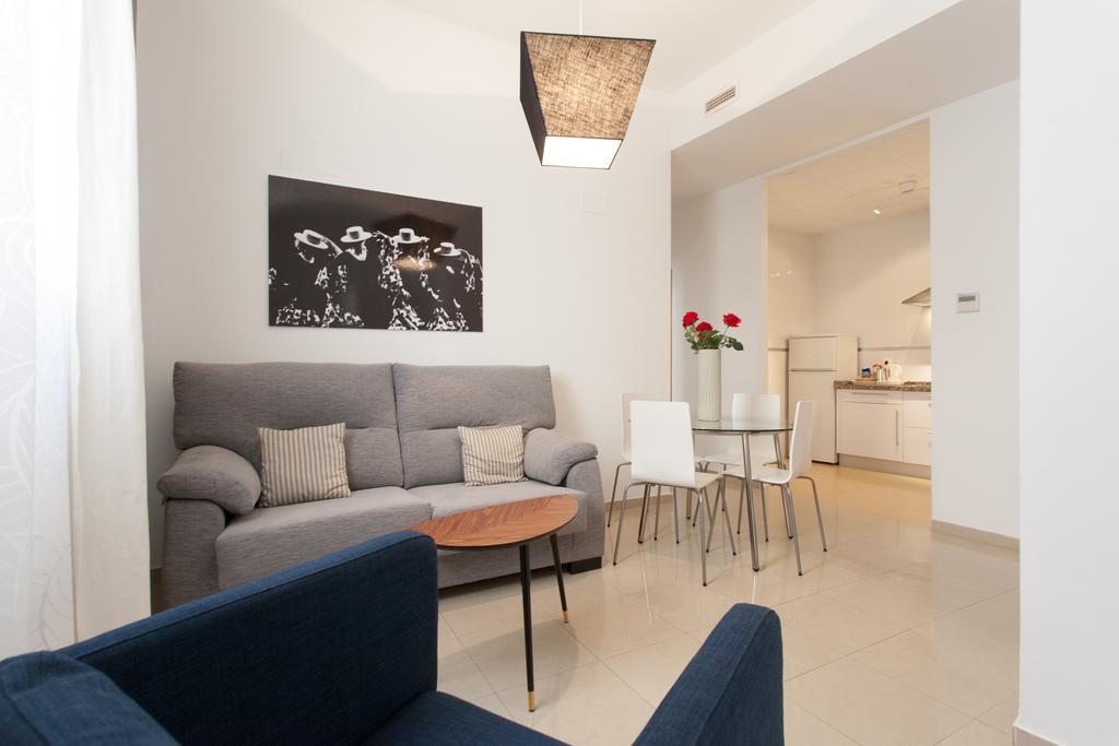 Apartamentos Diaber San Leandro Sevilla Cameră foto