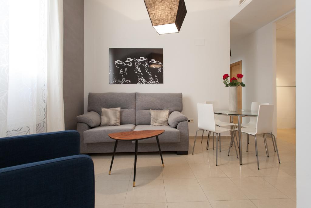 Apartamentos Diaber San Leandro Sevilla Cameră foto