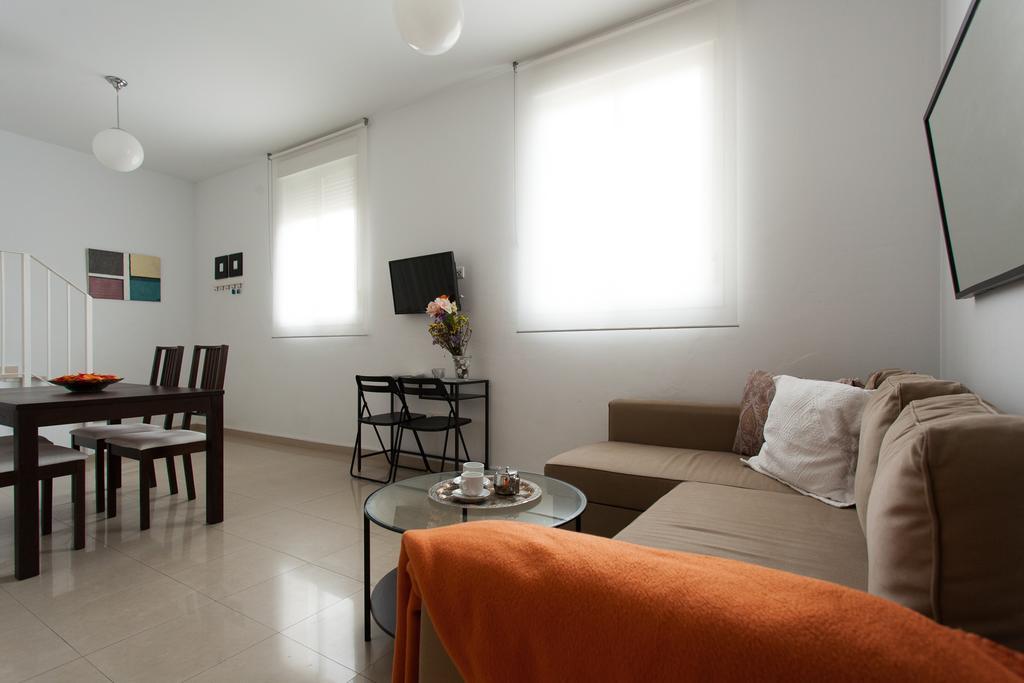 Apartamentos Diaber San Leandro Sevilla Cameră foto